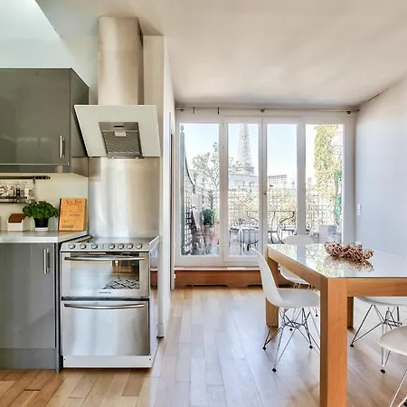 Apartment Nice Near Eiffel Tower In