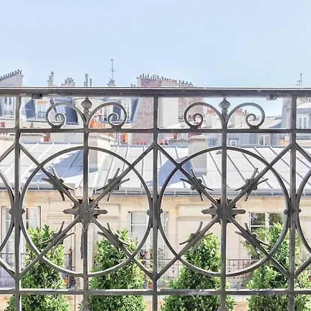 Nice Near Eiffel Tower In Appartement *
